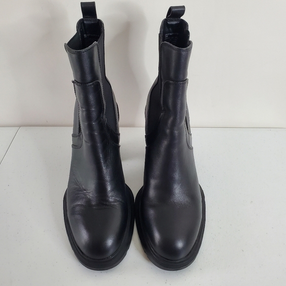 Steve Madden Leather Lug Sole Ankle Boots Size 10 Black Heeled Chunky Booties - Picture 2 of 15